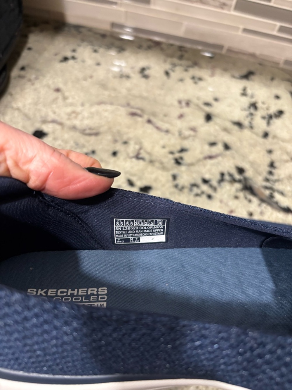 Skechers Navy Blue Slip On Women’s Size 8.5 New - Picture 6 of 6